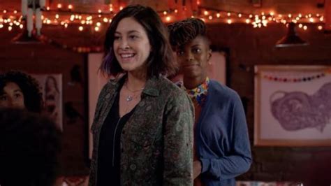 Home Economics S02E06 .